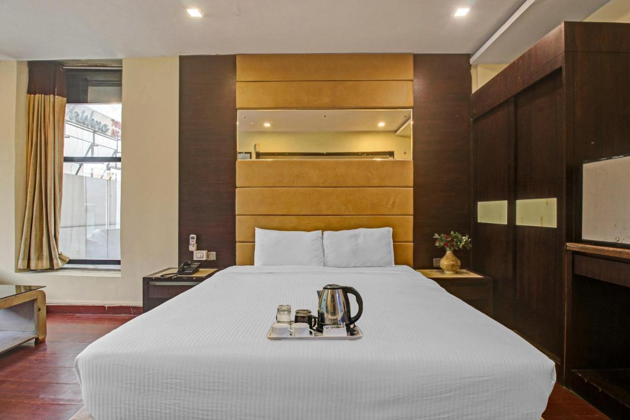 ホテルOyo Townhouse 707 Grand Krishna ハイデラバード エクステリア 写真