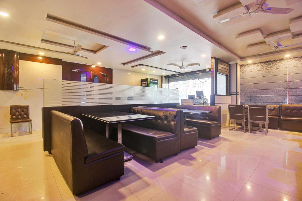 ホテルOyo Townhouse 707 Grand Krishna ハイデラバード エクステリア 写真