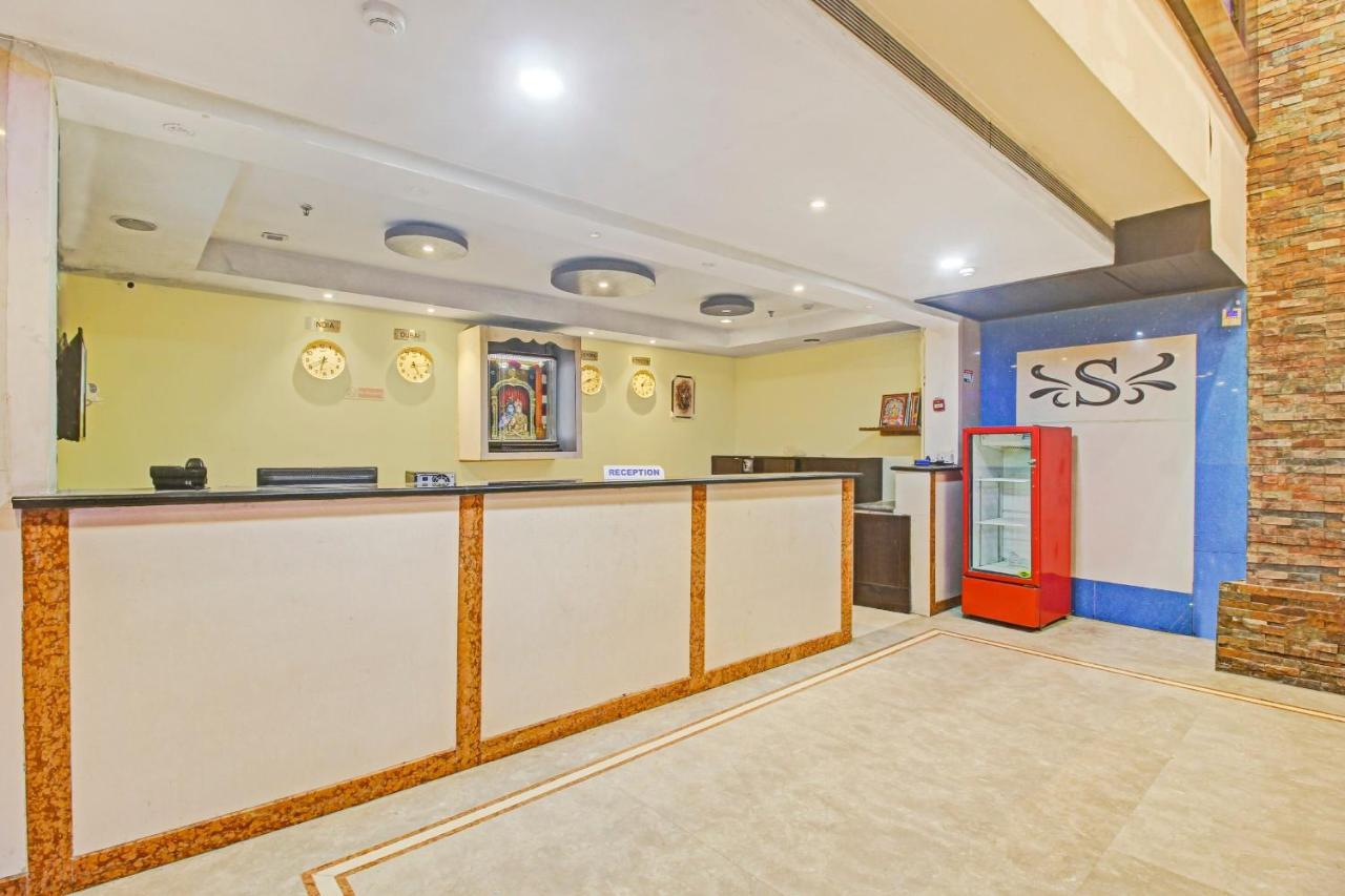 ホテルOyo Townhouse 707 Grand Krishna ハイデラバード エクステリア 写真