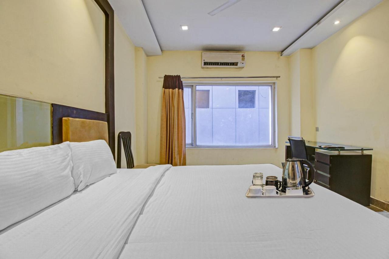 ホテルOyo Townhouse 707 Grand Krishna ハイデラバード エクステリア 写真